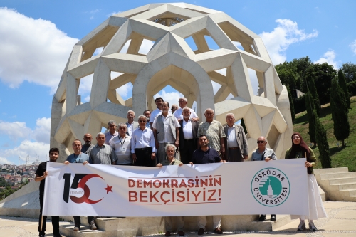 ASDER-ÜSKÜDAR ÜNİVERSİTESİ 15 TEMMUZU ANMA ETKİNLİKLERİ DEVAM EDİYOR.
