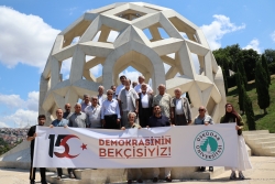 ASDER-ÜSKÜDAR ÜNİVERSİTESİ 15 TEMMUZU ANMA ETKİNLİKLERİ DEVAM EDİYOR.